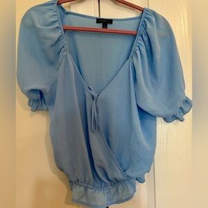 Women’s light blue blouse size large ruffled waist‎ short sleeve